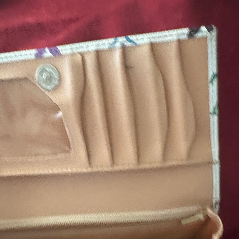 Chic Multicolor Designer Wallet - Picture 4 of 4